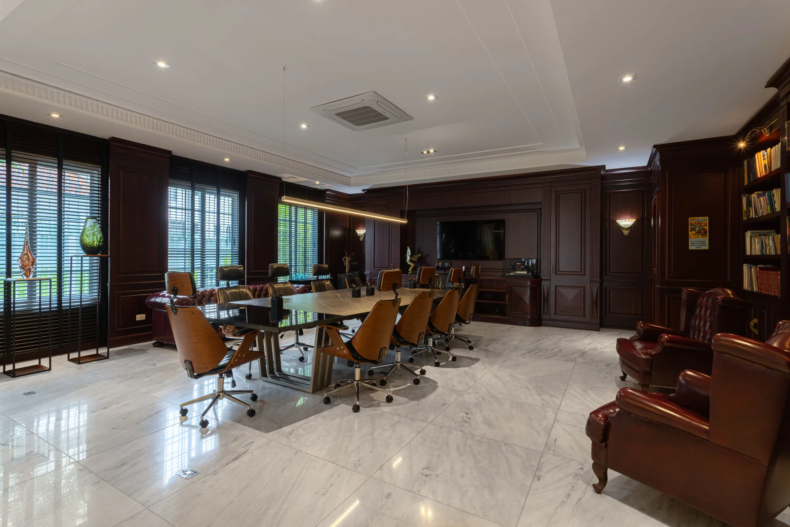 Sala de reuniões do escritório Oliveira e Weinand Advogados Associados